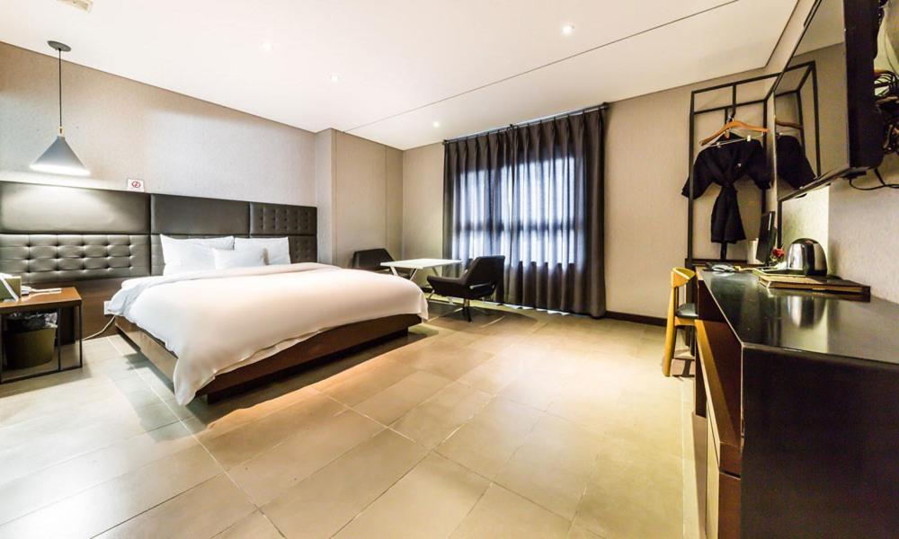 Yeongdeungpo Lifestyle F Hotel Сеул Екстериор снимка
