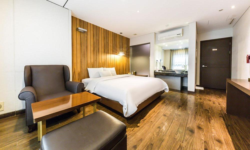 Yeongdeungpo Lifestyle F Hotel Сеул Екстериор снимка