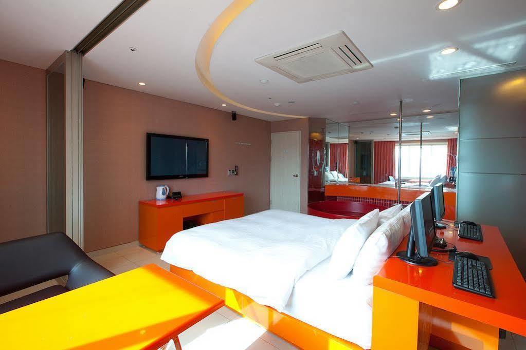 Yeongdeungpo Lifestyle F Hotel Сеул Екстериор снимка