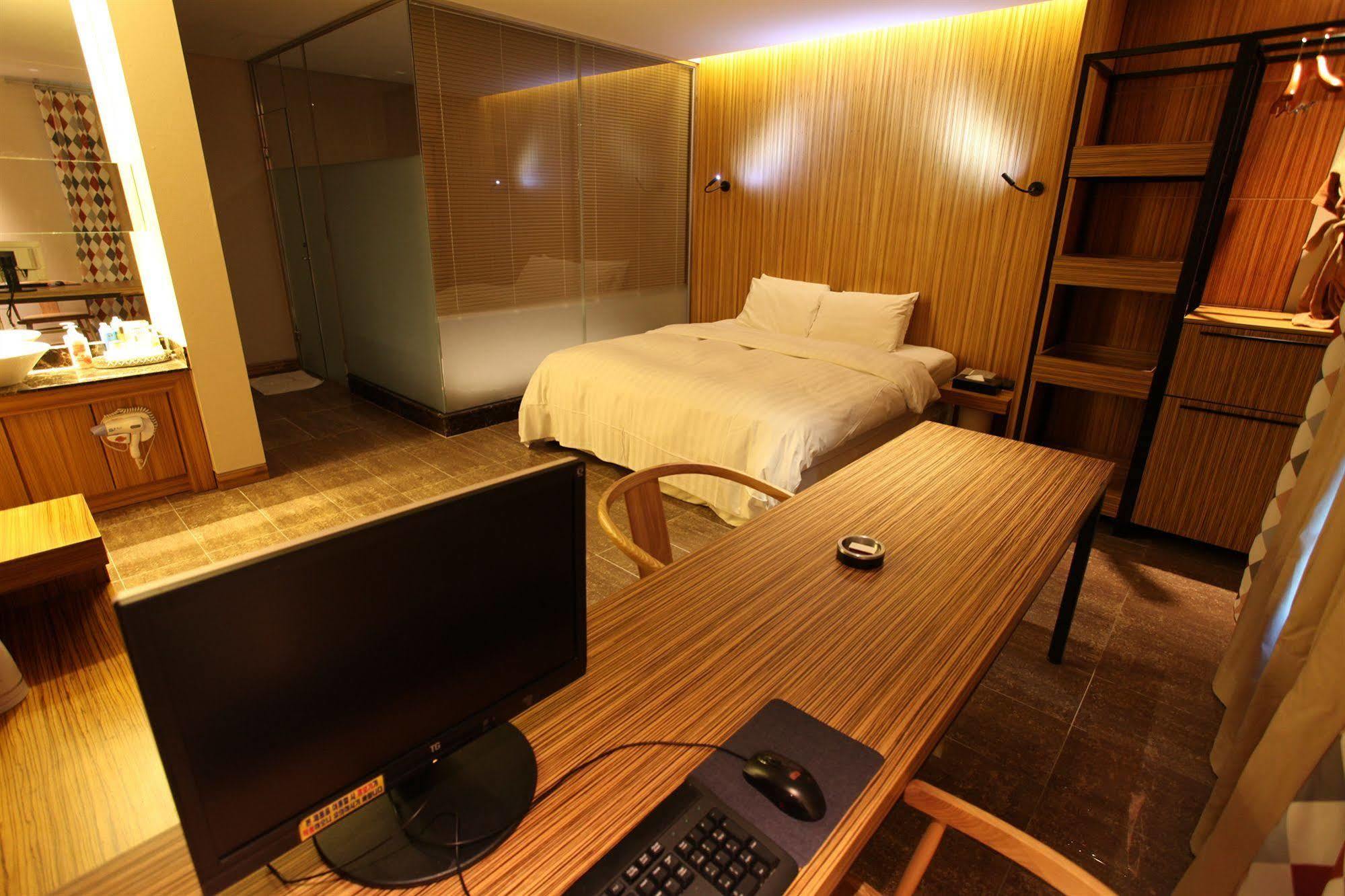 Yeongdeungpo Lifestyle F Hotel Сеул Екстериор снимка