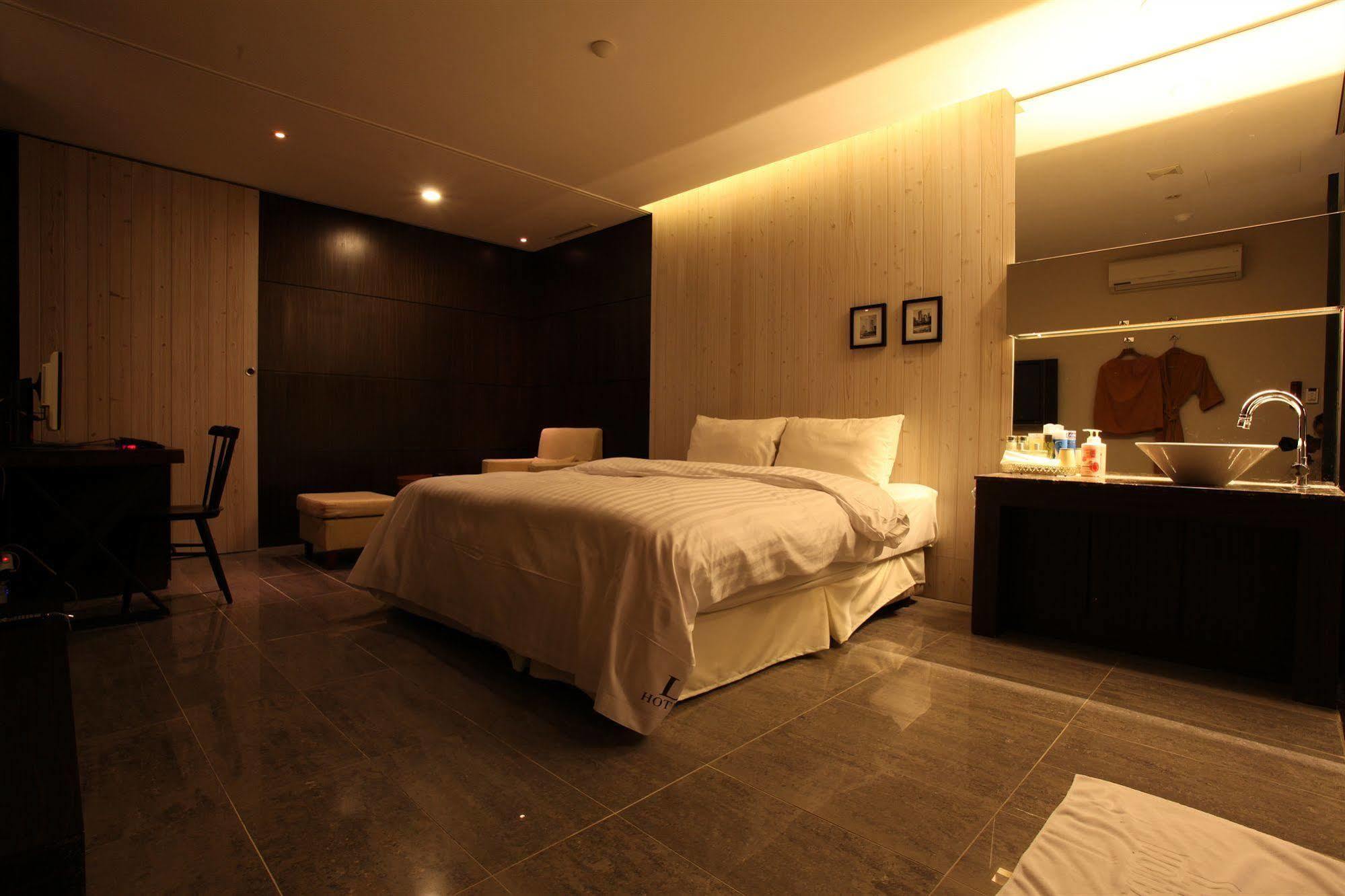 Yeongdeungpo Lifestyle F Hotel Сеул Екстериор снимка