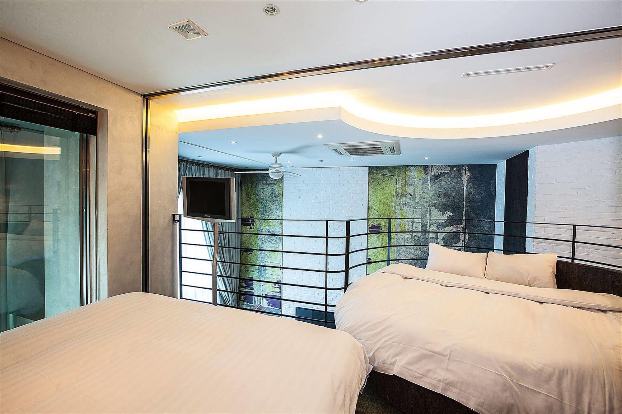 Yeongdeungpo Lifestyle F Hotel Сеул Екстериор снимка